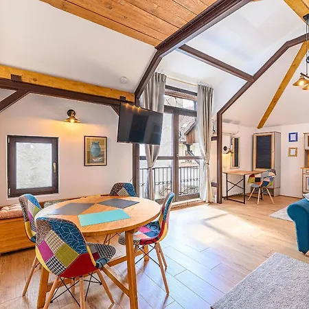 Castelului - Casa Aeon 公寓