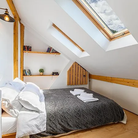 Apartment Castelului - Casa Aeon *