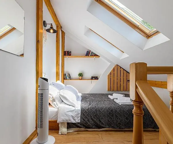 Castelului - Casa Aeon * Brasov