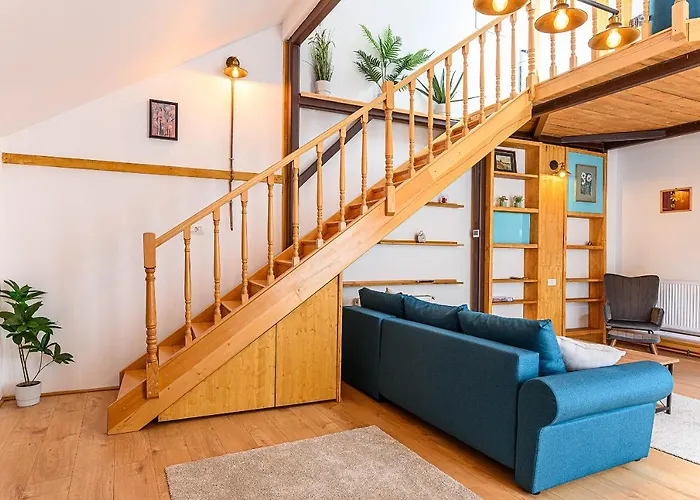 Castelului - Casa Aeon